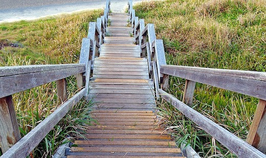 CONQUERING HEIGHTS: THE IMPORTANCE OF HILL TRAINING FOR RUNNERS